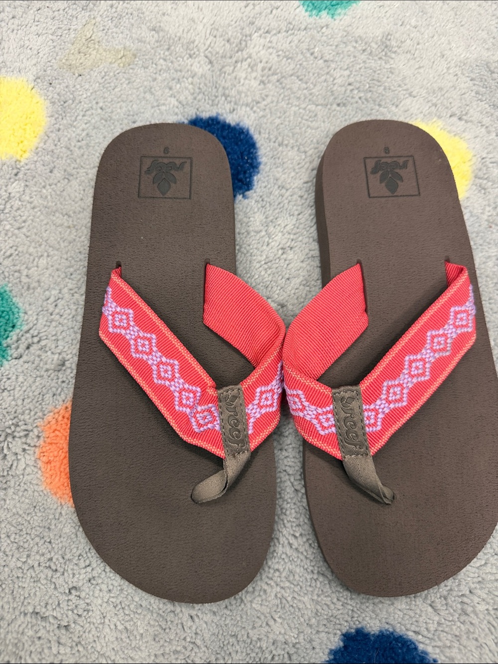 Reef Women’s Coral Red Patterned Strap Flip Flop Sandals size 9